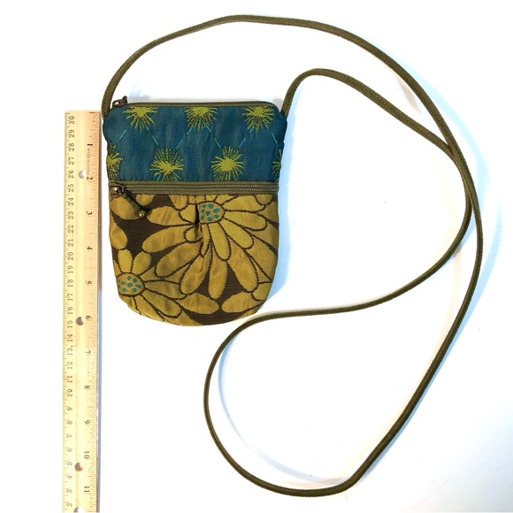 MARUCA 6x5 Crossbody Purse Floral Pattern - Picture 2 of 5